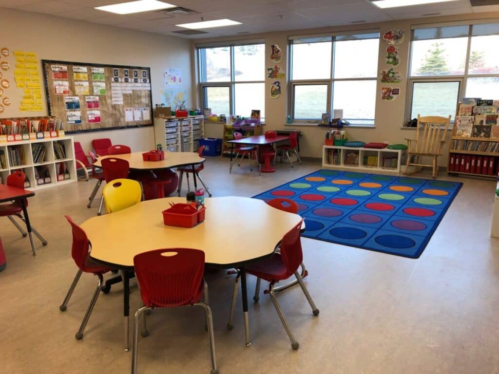 Flexible seating rules for choosing different flexible seating options such as: rockers, crouching tables, wiggle stools, benches, rolling chairs, etc.